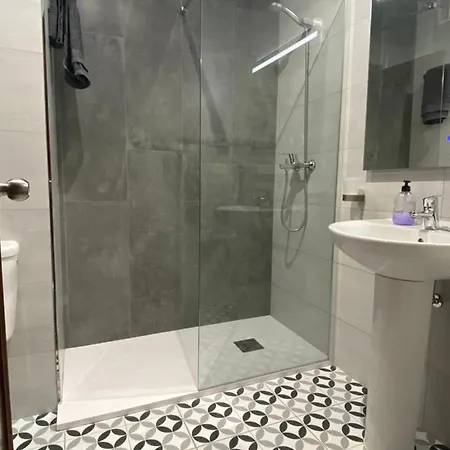 Ayala Beach Apartment *